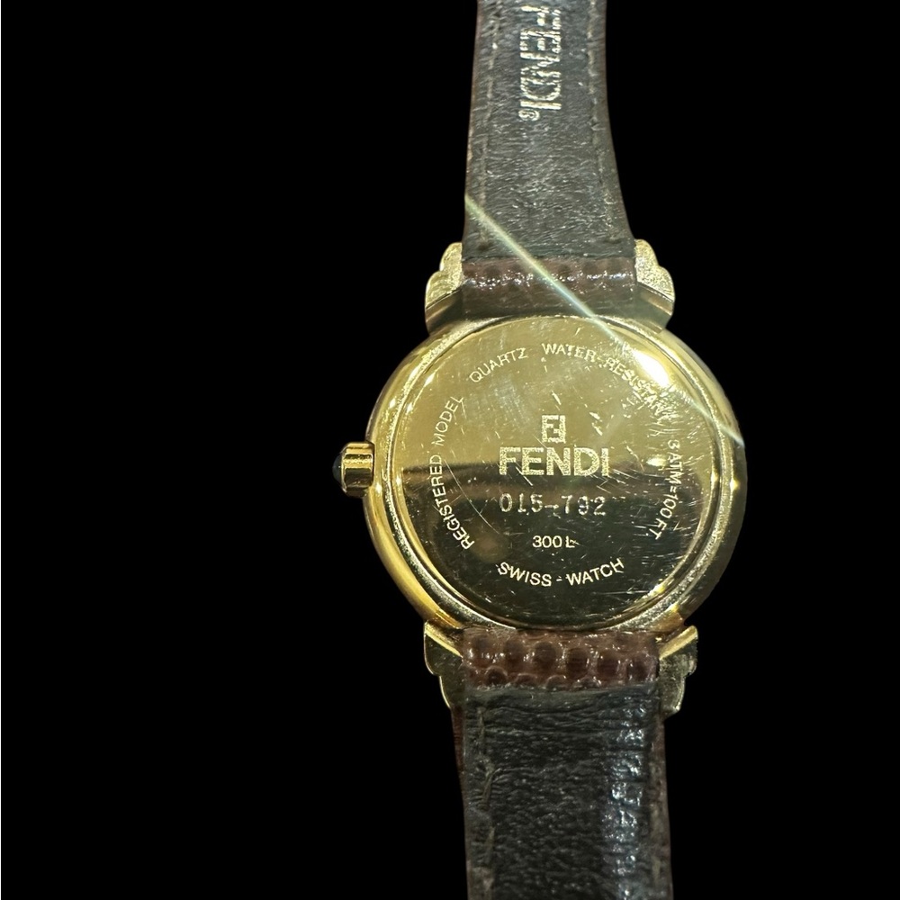 Fendi 18K gold plated Watch with Textured Brown Strap - Picture 3 of 7